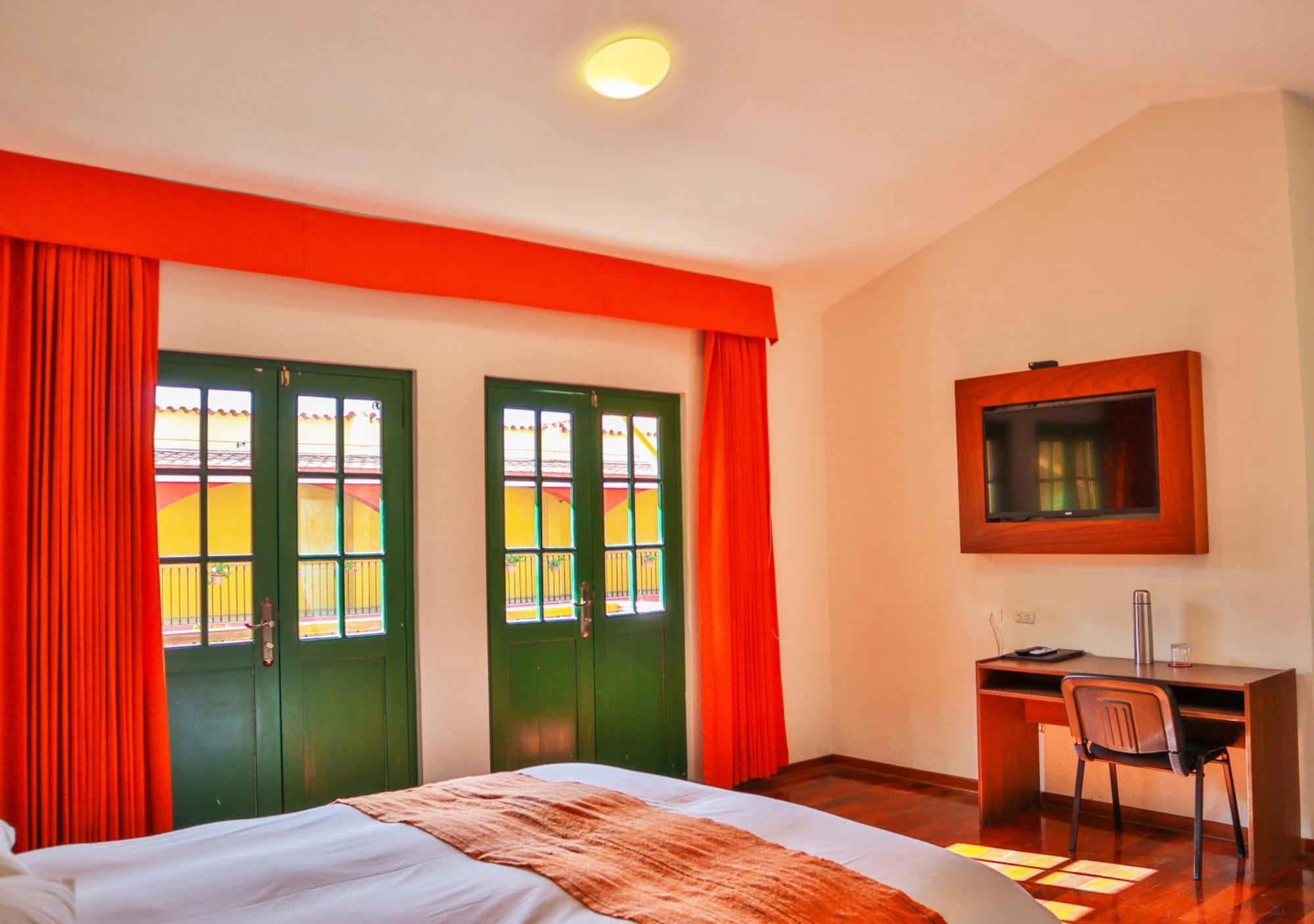 Tartar Hotel 3*