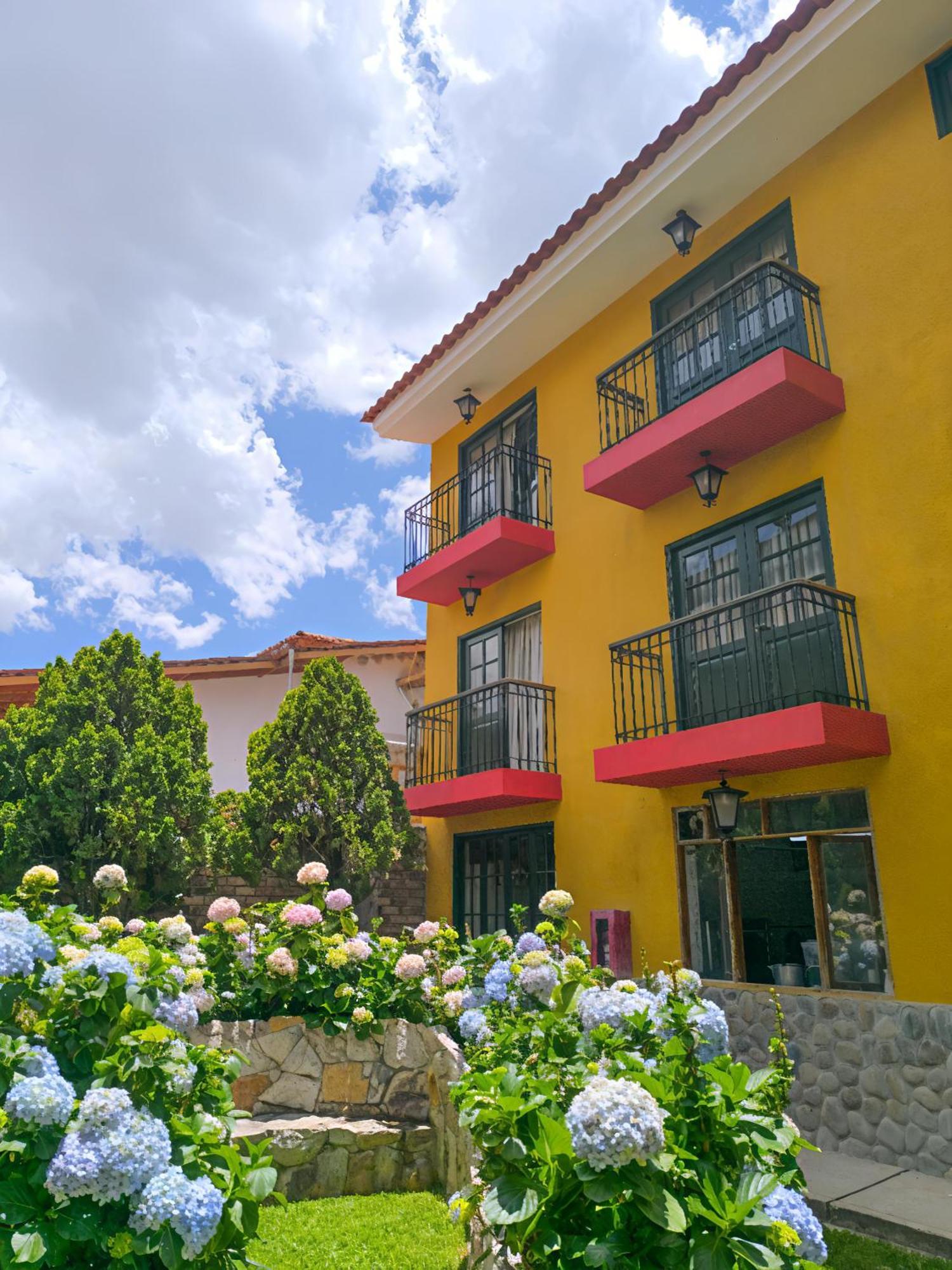 Tartar Hotel 3*