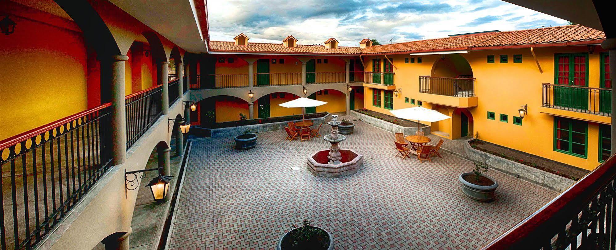 Hotel Tartar Cajamarca